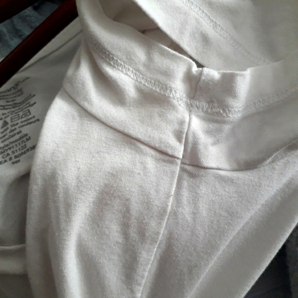 George Maternity White Vneck T-Shirt - Picture 5 of 6